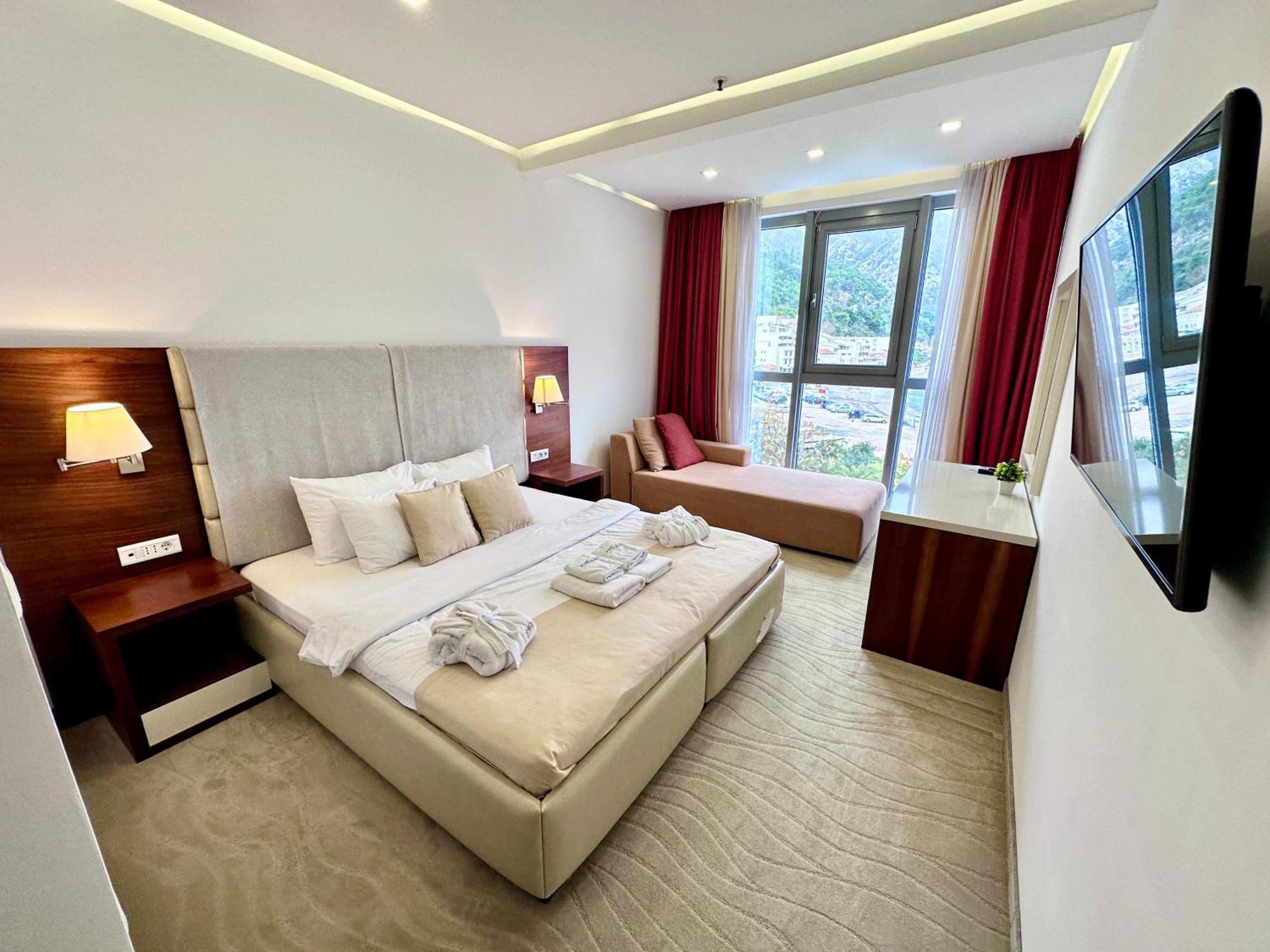 Hotel Porto Sole Sutomore Extérieur photo